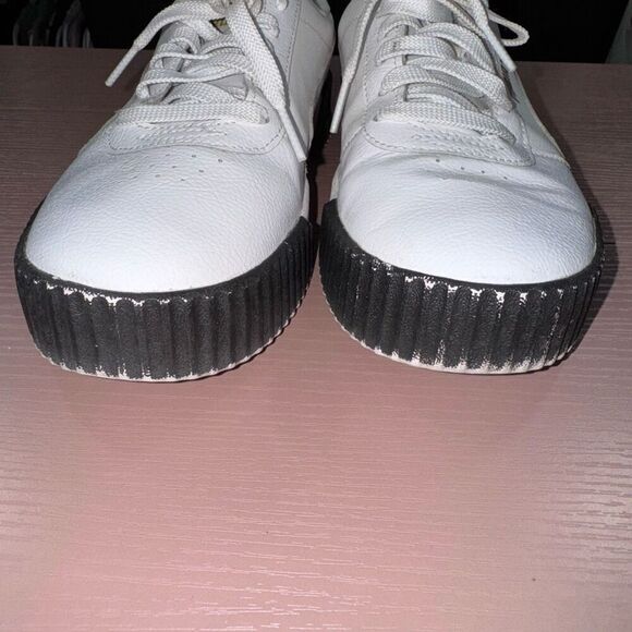 Puma Carina Sneaker Size 9 - Picture 2 of 7